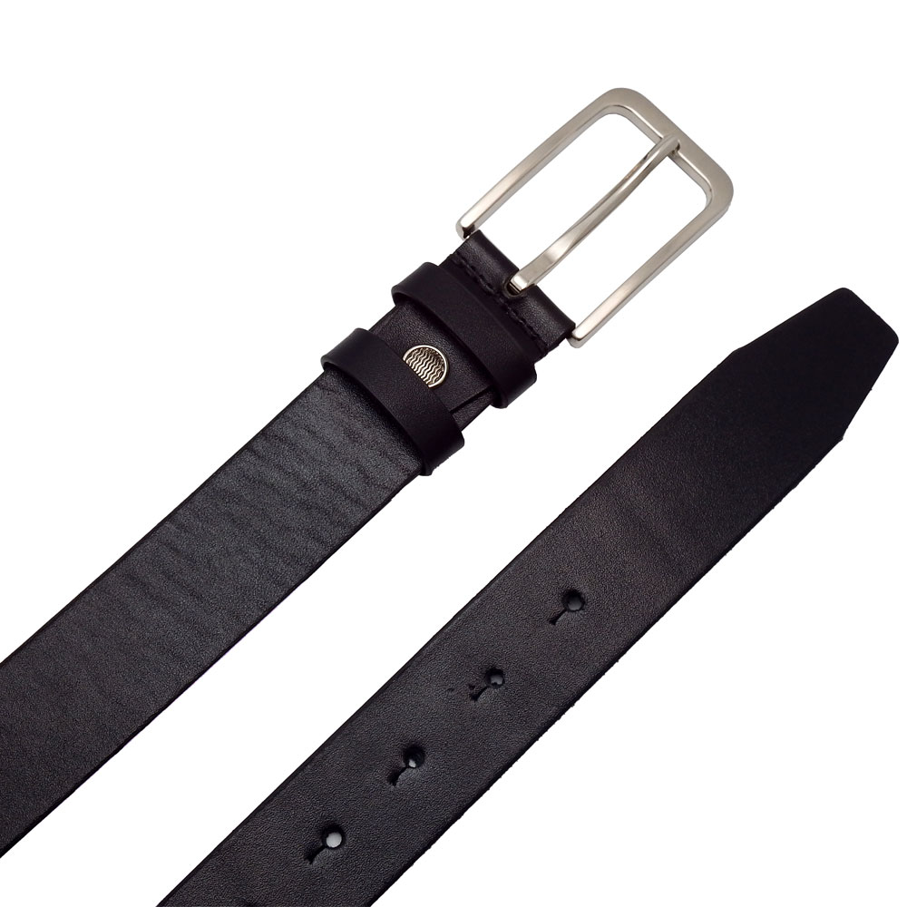 Men’s cowhide leather belt with natural stitching and plated metal buckle, showcasing quality and luxury in one image.