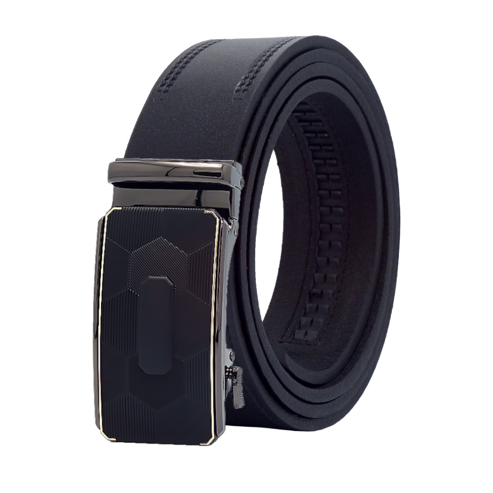 173NU702 کمربند مشکی در حال استفاده با شلوار رسمیBlack leather belt worn with formal trousers