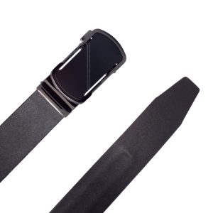 کمربند مردانه چرم طبیعی گاوی مشکی با مکانیزم ریلی بدون سوراخ، نمای کامل از جلو — Full front view of men’s black genuine cow leather ratchet belt, hole‑free adjustment mechanism.