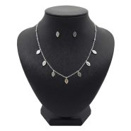 گردنبند زنانه طرح برگ نقره ای مدل EN118s